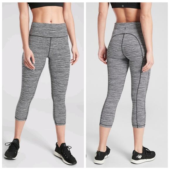 Athleta Ultimate Linear Lines Capri sz S - Picture 1 of 12